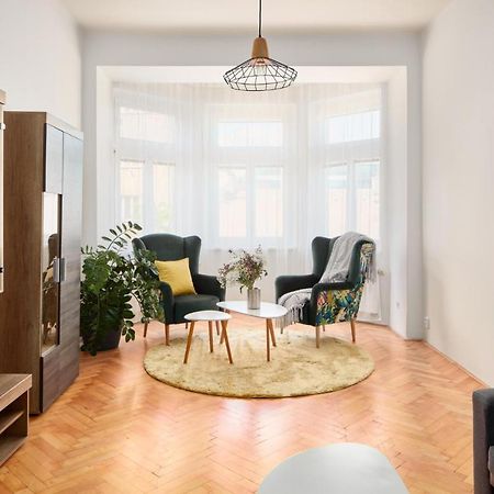 Prague Days - Spacious 3Bdr Apartment - Trendy Neighbourhood Luaran gambar