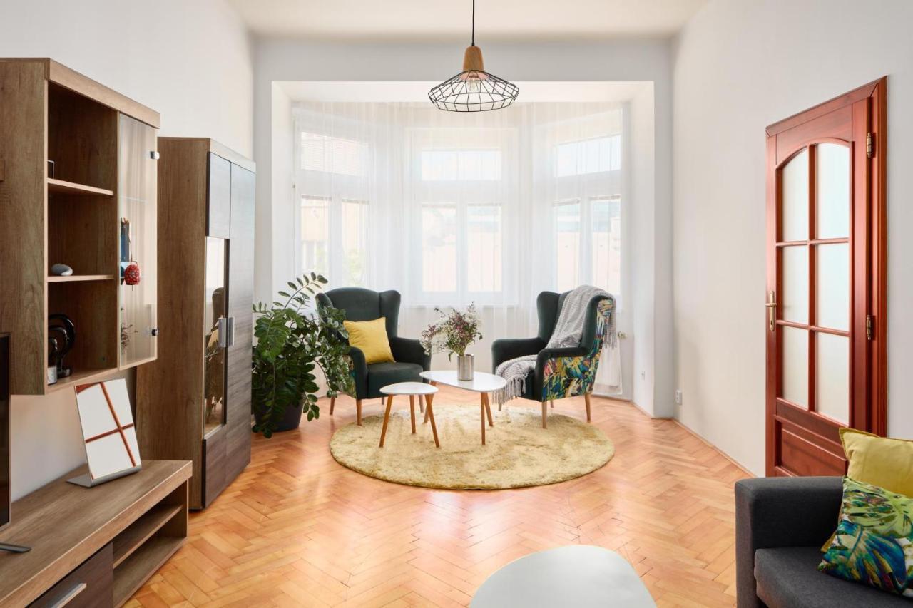 Prague Days - Spacious 3Bdr Apartment - Trendy Neighbourhood Luaran gambar